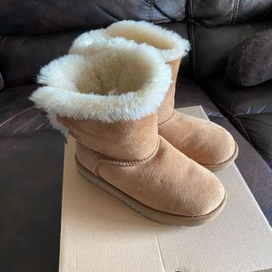 UGG BOOTS